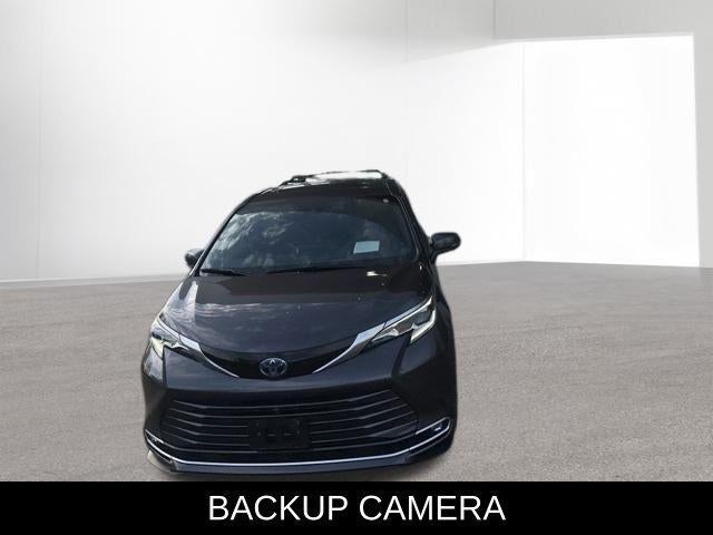 2025 Toyota Sienna Platinum 7 Passenger
