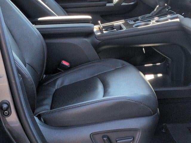 2025 Toyota Sienna Platinum 7 Passenger