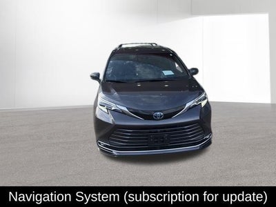 2025 Toyota Sienna Platinum 7 Passenger