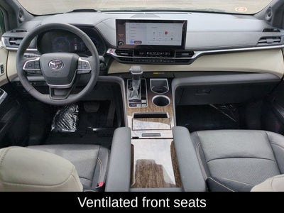 2025 Toyota Sienna Platinum 7 Passenger