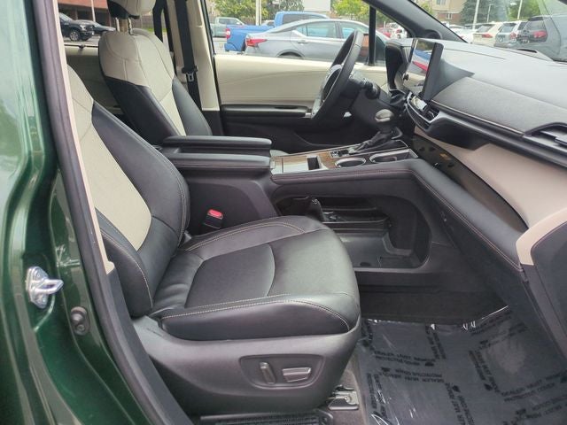 2025 Toyota Sienna Platinum 7 Passenger