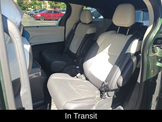 2025 Toyota Sienna Platinum 7 Passenger