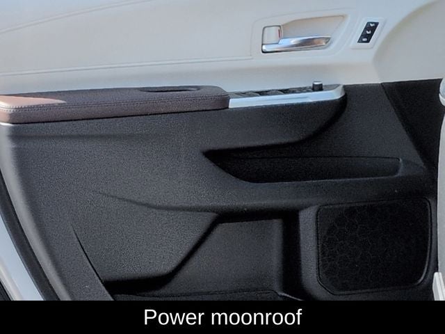 2024 Toyota Sienna Platinum 7 Passenger