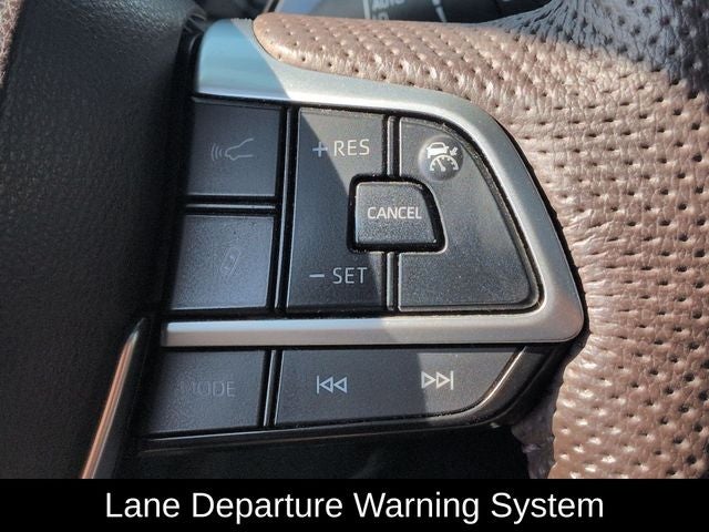 2024 Toyota Sienna Platinum 7 Passenger