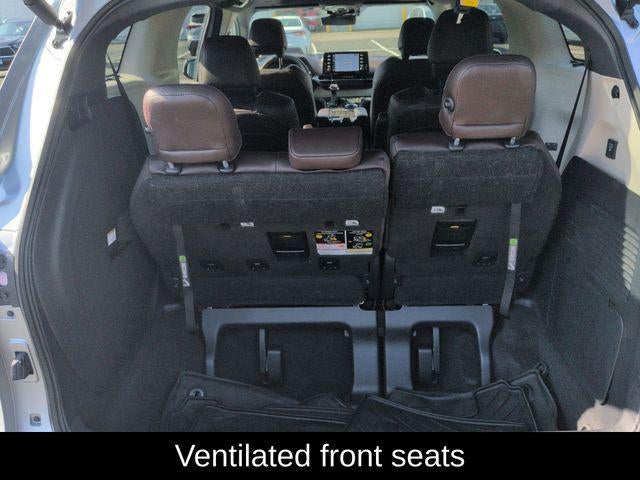 2024 Toyota Sienna Platinum 7 Passenger