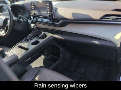 2024 Toyota Sienna Platinum 7 Passenger
