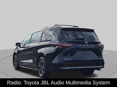 2025 Toyota Sienna Platinum 7 Passenger
