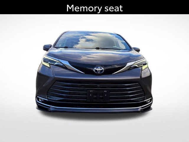 2024 Toyota Sienna Platinum 7 Passenger