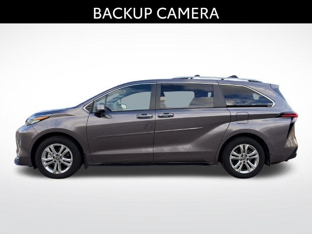 2024 Toyota Sienna Platinum 7 Passenger