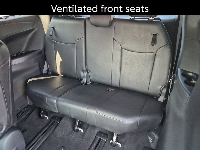 2025 Toyota Sienna Platinum 7 Passenger