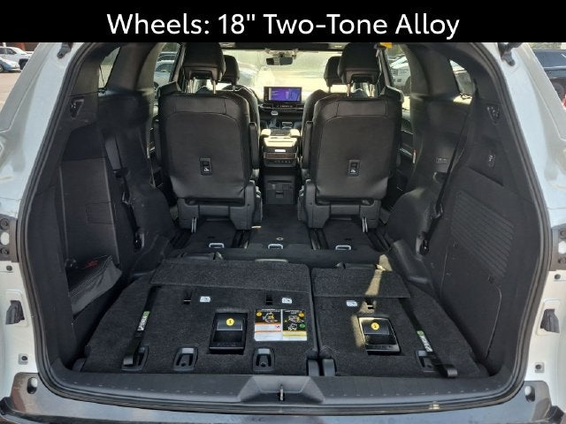2025 Toyota Sienna Platinum 7 Passenger