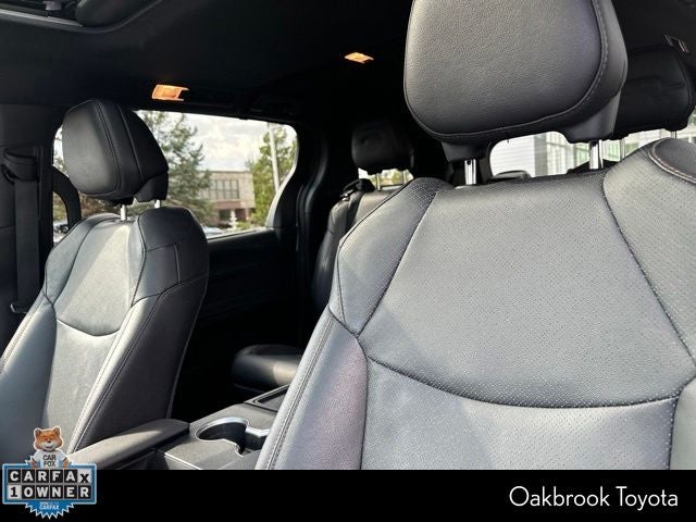 2025 Toyota Sienna Platinum 7 Passenger