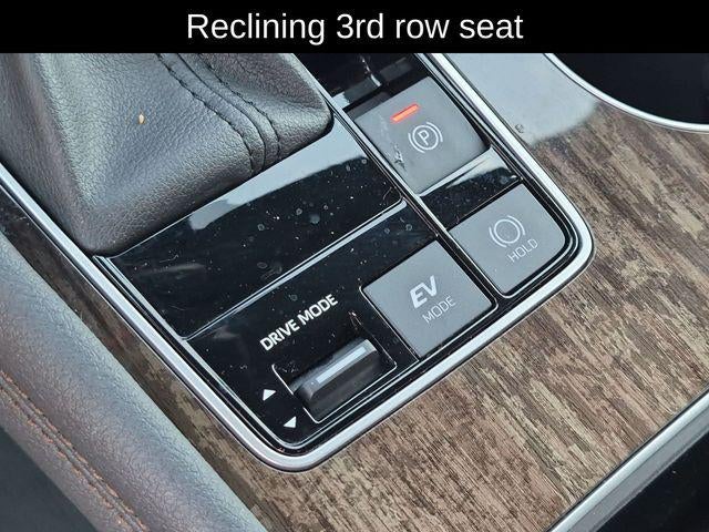 2025 Toyota Sienna Platinum 7 Passenger