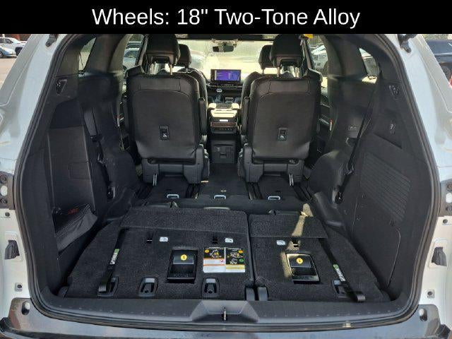 2025 Toyota Sienna Platinum 7 Passenger