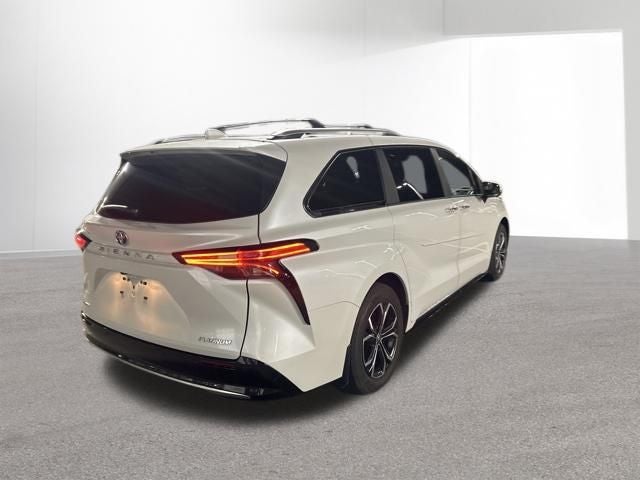 2025 Toyota Sienna Platinum 7 Passenger