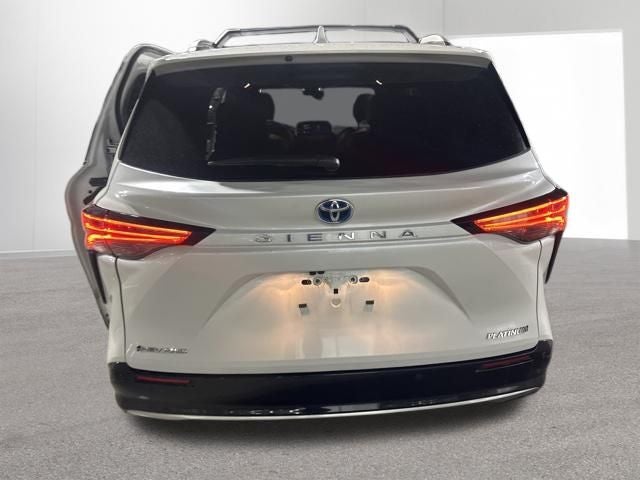 2025 Toyota Sienna Platinum 7 Passenger