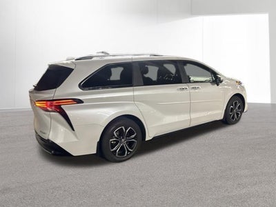 2025 Toyota SIENNA PLT AWD Platinum 7 Passenger