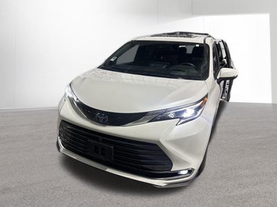 2025 Toyota SIENNA PLT AWD Platinum 7 Passenger