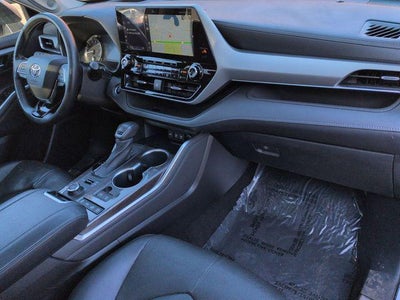 2021 Toyota HIGHLANDER Platinum