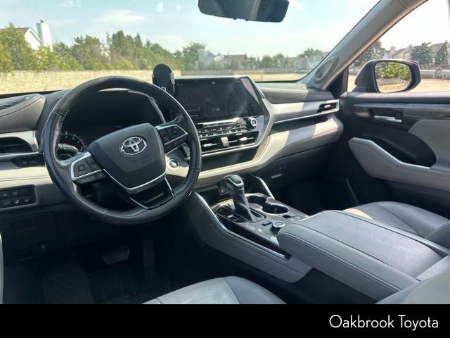 2021 Toyota Highlander Platinum