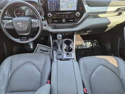 2021 Toyota Highlander Platinum