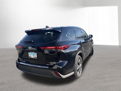 2020 Toyota HIGHLANDER XLE