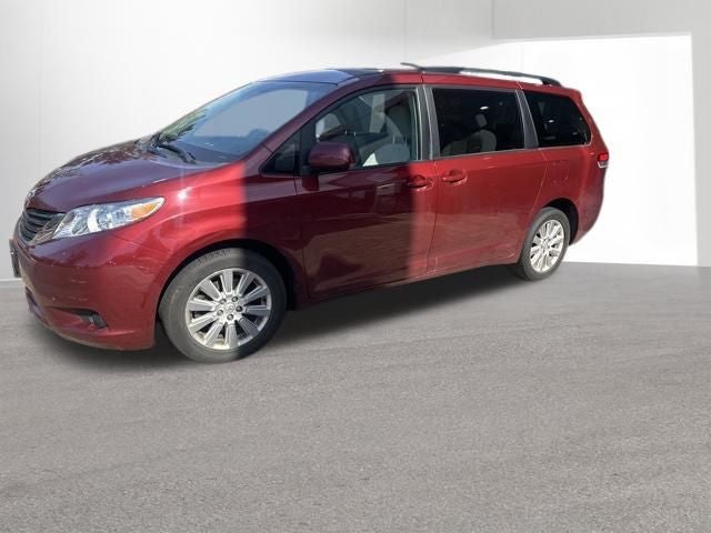 2014 Toyota SIENNA LE 3.5L LE 7 Passenger
