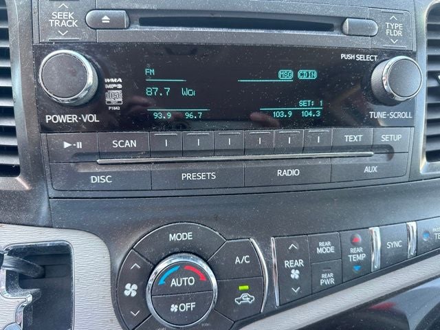 2014 Toyota SIENNA LE 3.5L LE 7 Passenger