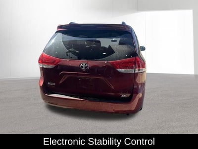 2014 Toyota SIENNA LE 3.5L LE 7 Passenger