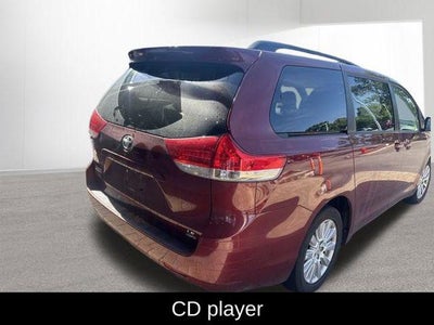 2014 Toyota SIENNA LE 3.5L LE 7 Passenger
