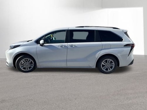 2025 Toyota SIENNA XLE XLE