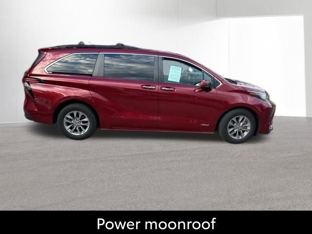 2021 Toyota Sienna XLE
