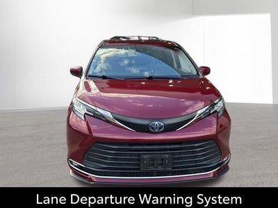 2021 Toyota Sienna XLE