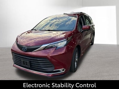 2021 Toyota Sienna XLE