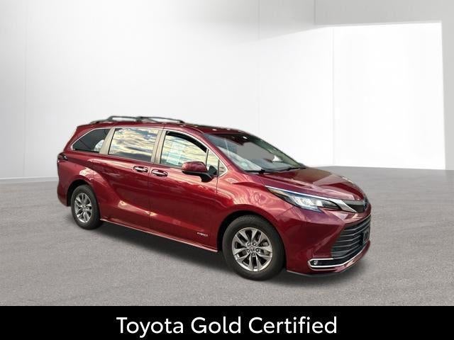 2021 Toyota Sienna XLE