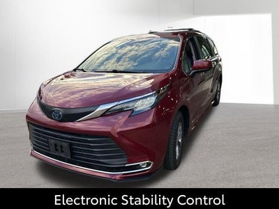 2021 Toyota Sienna XLE