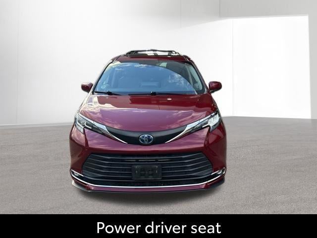 2021 Toyota Sienna XLE