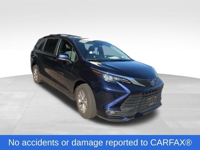 2025 Toyota Sienna XLE 7 Passenger