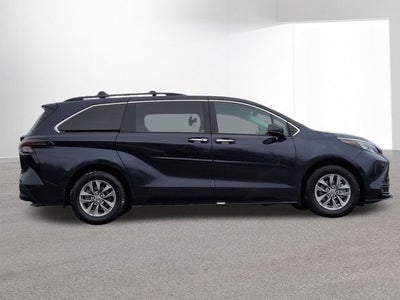 2025 Toyota SIENNA XLE AWD XLE 7 Passenger
