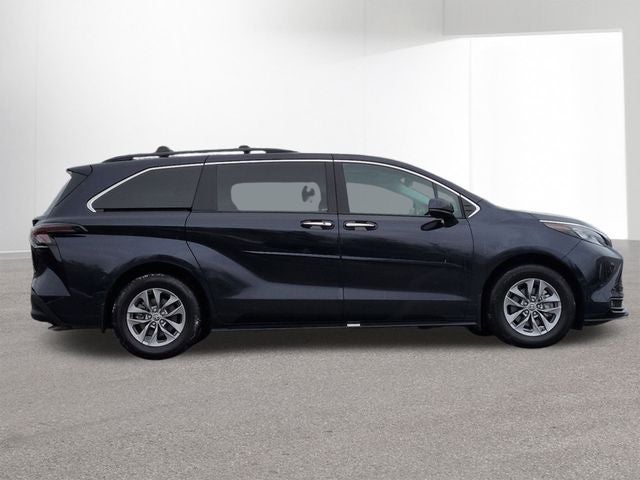 2025 Toyota SIENNA XLE AWD XLE 7 Passenger