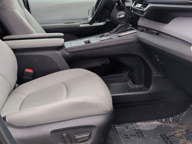 2025 Toyota SIENNA XLE AWD XLE 7 Passenger