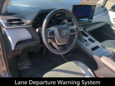 2025 Toyota Sienna XLE 7 Passenger