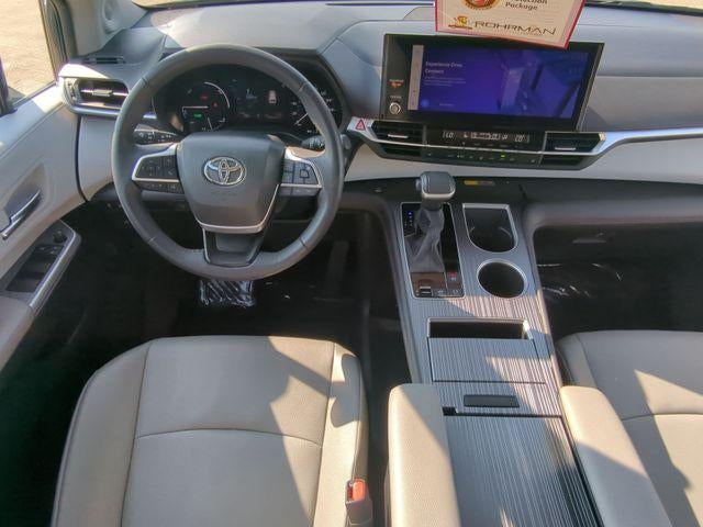 2025 Toyota Sienna XLE 7 Passenger