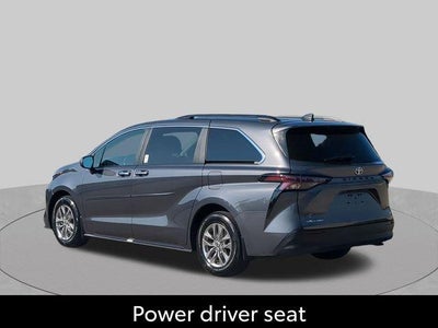 2025 Toyota Sienna XLE 7 Passenger
