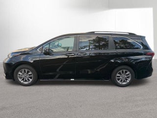 2022 Toyota Sienna XLE 7 Passenger