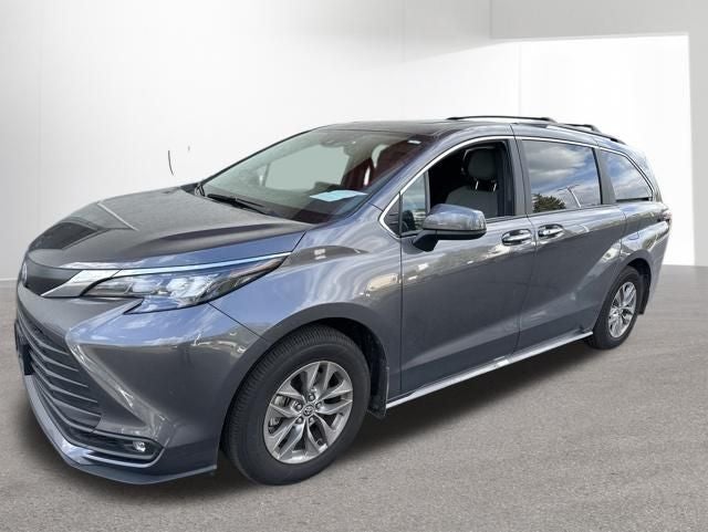 2025 Toyota Sienna XLE 7 Passenger