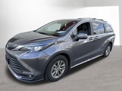 2025 Toyota Sienna XLE 7 Passenger