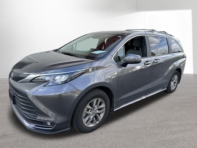 2025 Toyota Sienna XLE 7 Passenger