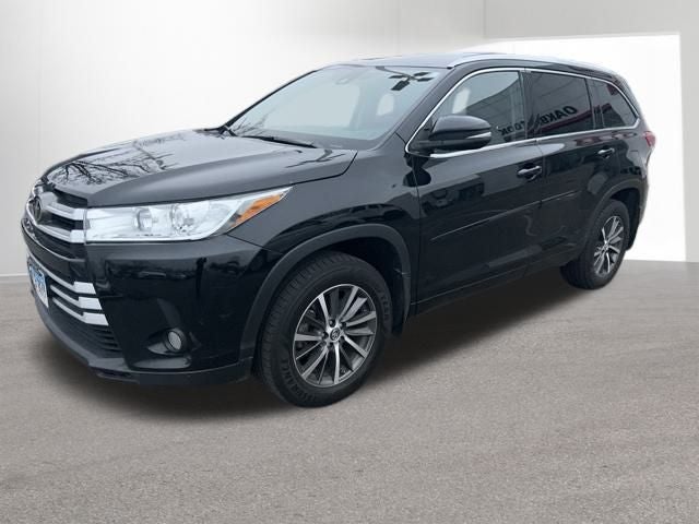 2017 Toyota HIGHLANDER XLE