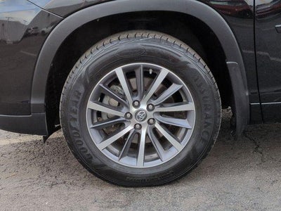 2017 Toyota HIGHLANDER XLE